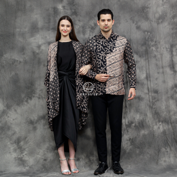 Naomi Couple - Image 2