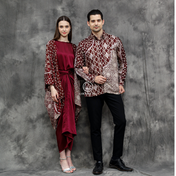 Naomi Couple - Image 3