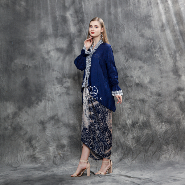 Clarissa Oneset - Image 8