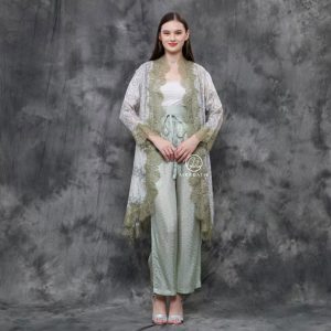 Safana Outer